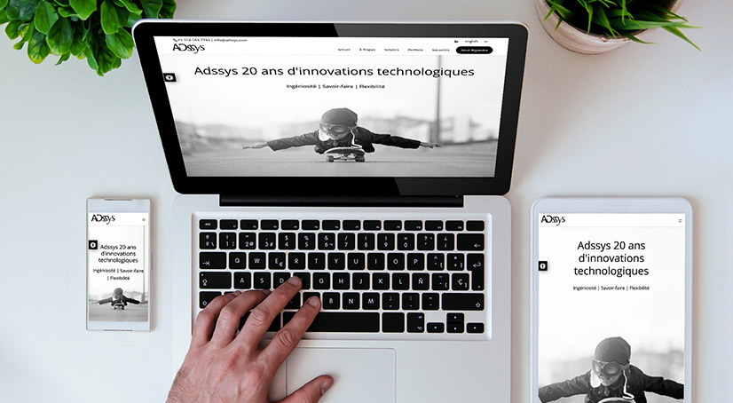 Image d'un ordinateur portable, d'une tablette et d'un téléphone